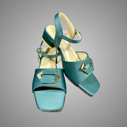 Block Heel Sandals with Buckle Strap